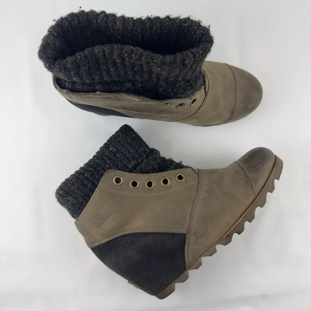 Sorel Joan of Arctic‎ Wedge II Booties Women's Size 9.5 Brown Leather Suede